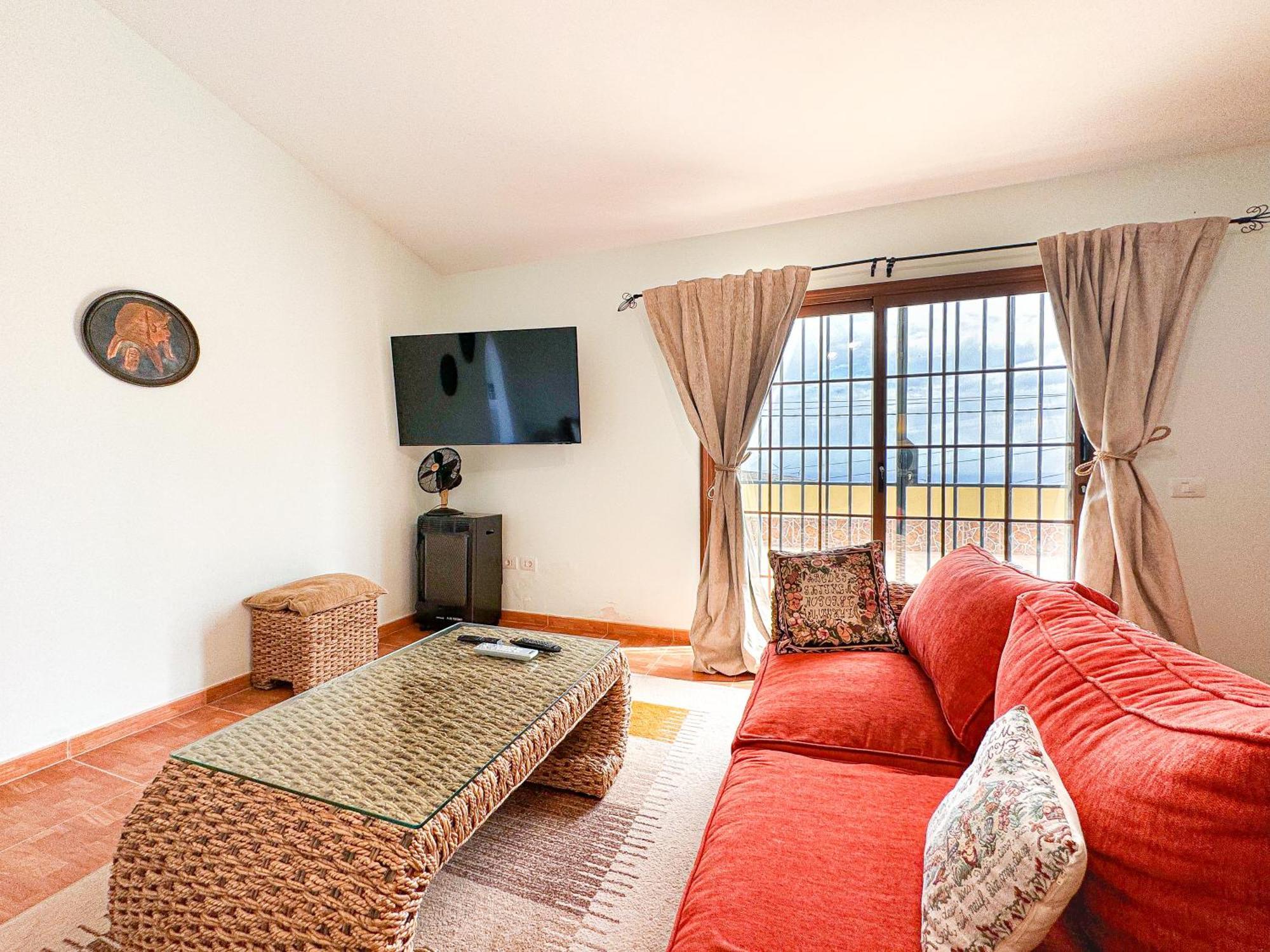 Villa Exquisite Rural House With Garden, Pool And Sea Views Arico Viejo Exterior foto